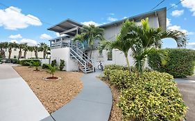 Royal Inn Beach Hutchinson Island